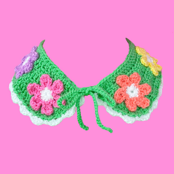 Pastel Rainbow Daisy Daze Collar - Spearmint Green crocheted Peter Pan collar with white scalloped edge and a pastel rainbow spectrum of daisies on the main part of the collar - by VelvetVolcano