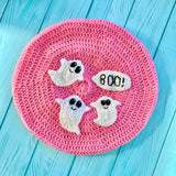 Bubblegum Pink crochet beret with cute ghost appliques and a speech bubble that says "BOO!" - Spooky Squad Beret by VelvetVolcano